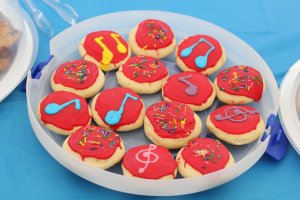 Maddy Desserts at Red Barn Concert